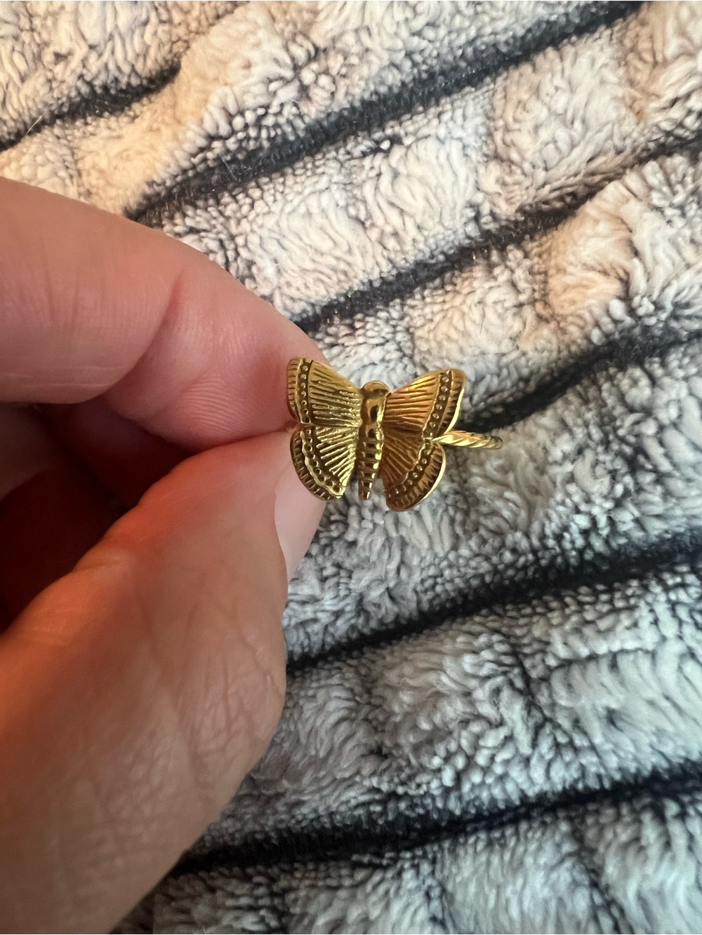 Gold Butterfly Ring - Elegant Women's Fashion Jewelry